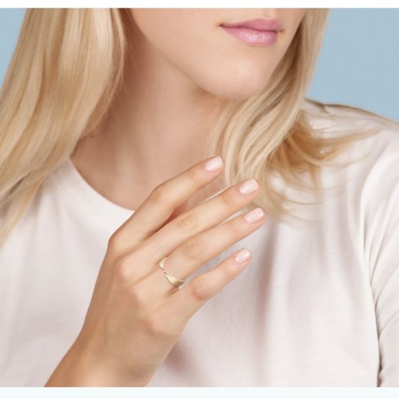 BIRKS - YELLOW GOLD OPEN RING - Picture 2 of 9